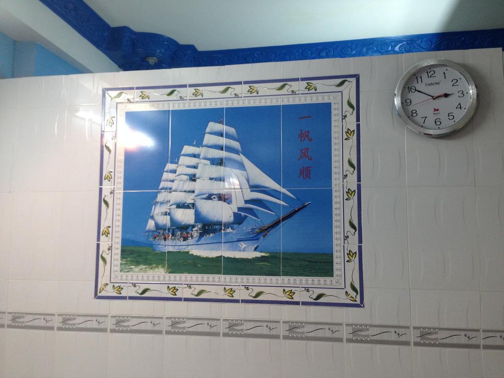 Phu Thong Ξενοδοχείο Chau Doc Δωμάτιο φωτογραφία
